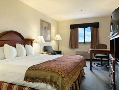 фото отеля Baymont Inn & Suites Rochelle