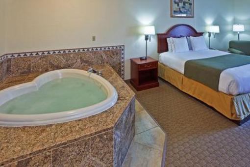 фото отеля Holiday Inn Express & Suites Kimball
