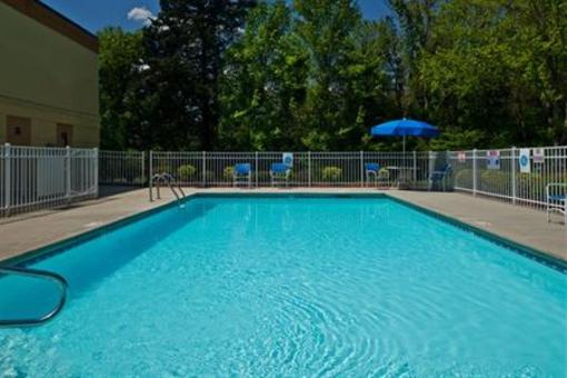 фото отеля Holiday Inn Express & Suites Kimball