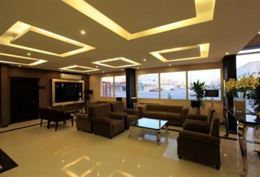 фото отеля Wonder Plaza Suites