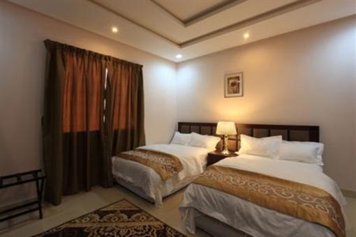 фото отеля Wonder Plaza Suites