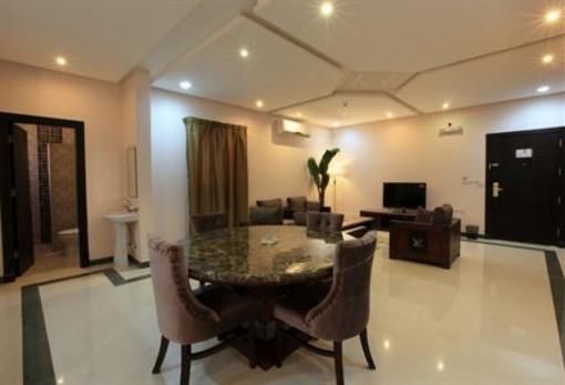 фото отеля Wonder Plaza Suites