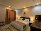 фото отеля Wonder Plaza Suites