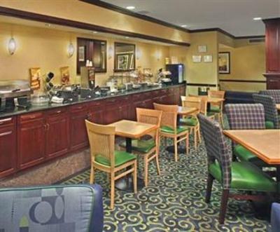 фото отеля SpringHill Suites Mystic Waterford