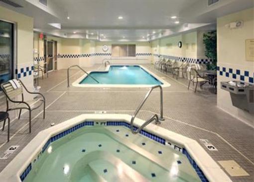 фото отеля SpringHill Suites Mystic Waterford