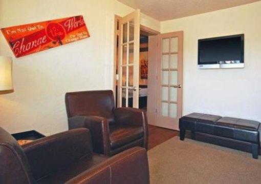фото отеля Rodeway Inn & Suites Downtowner-Rte 66
