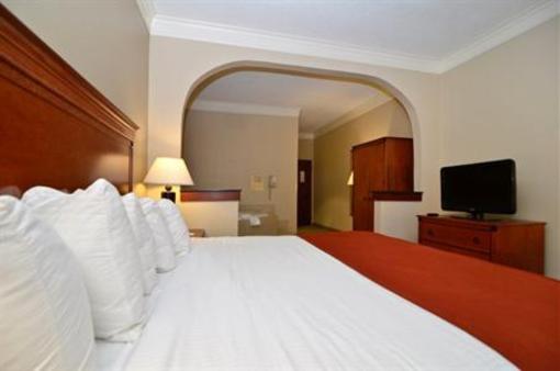 фото отеля Best Western Plus Madisonville Inn