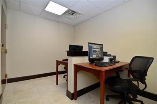 фото отеля Best Western Plus Madisonville Inn