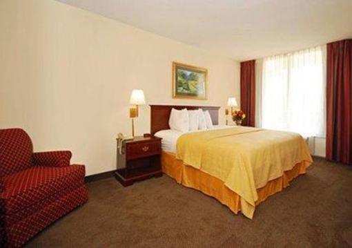 фото отеля Quality Inn Phenix City