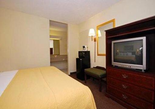 фото отеля Quality Inn Phenix City