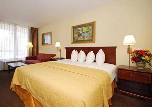 фото отеля Quality Inn Phenix City