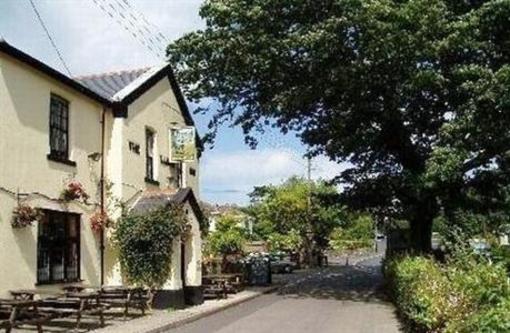 фото отеля The Manor Inn Galmpton Brixham