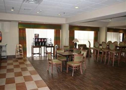 фото отеля Hampton Inn New Albany