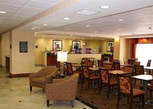 фото отеля Hampton Inn Norco-Corona-Eastvale