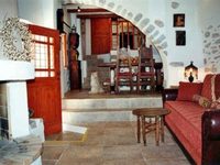The Traditional Homes and Villas of Crete
