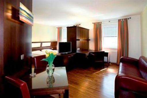 фото отеля Bed & Breakfast Airport