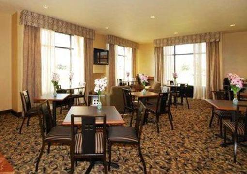 фото отеля Comfort Suites Jonesboro
