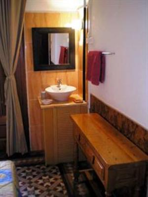 фото отеля Residencia Australia Hostel Barcelona