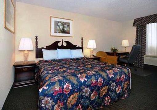 фото отеля Econo Lodge Inn & Suites Alexandria