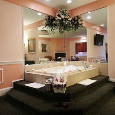 фото отеля Inn of the Dove - Bensalem