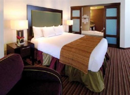 фото отеля Eastside Cannery Casino & Hotel
