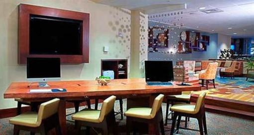 фото отеля Hilton Singer Island Oceanfront Palm Beaches