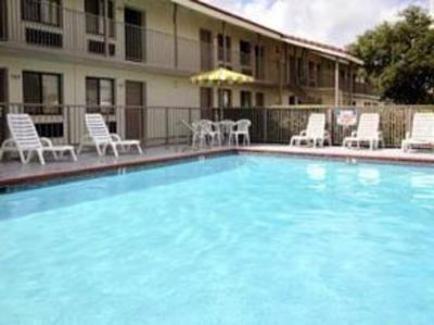 фото отеля Days Inn Downtown Riverwalk