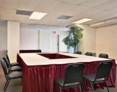 фото отеля Days Inn Downtown Riverwalk