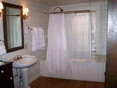 фото отеля Henderson Village Country Resort
