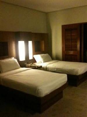 фото отеля Canyon Woods Residential Resort Batangas