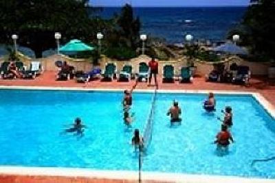 фото отеля Club Ambiance Hotel Runaway Bay