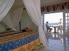 фото отеля Club Ambiance Hotel Runaway Bay