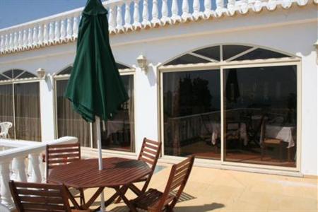 фото отеля Residencial Santa Eulalia