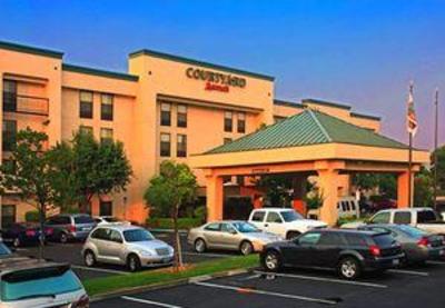фото отеля Courtyard by Marriott Fresno Airport