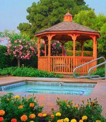 фото отеля Courtyard by Marriott Fresno Airport