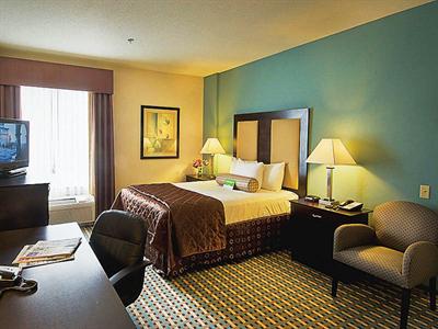 фото отеля La Quinta Inn & Suites Stonington