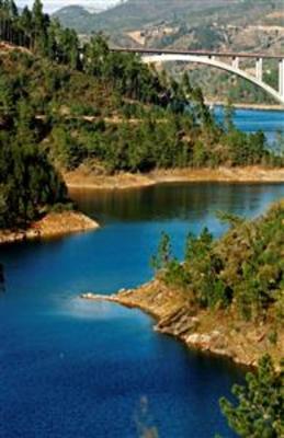 фото отеля Estalagem Lago Azul