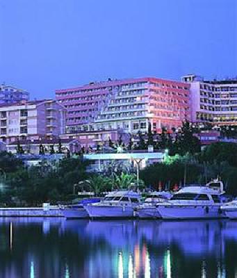 фото отеля Pine Bay Marina