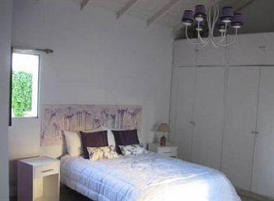 фото отеля Reyna Violeta Bed and Breakfast