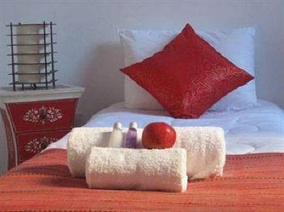 фото отеля Reyna Violeta Bed and Breakfast