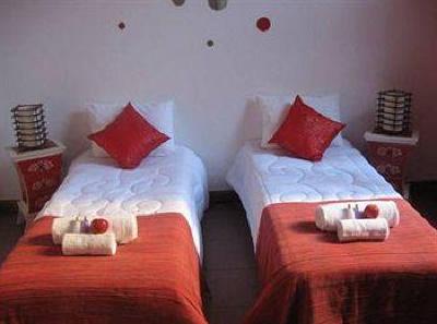 фото отеля Reyna Violeta Bed and Breakfast