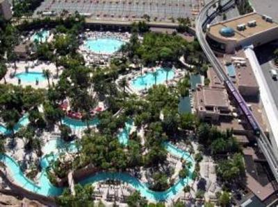 фото отеля Luxury Suites International at The Signature