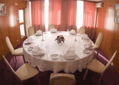 фото отеля Hotel Volna