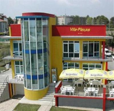 фото отеля Vila-Plexus