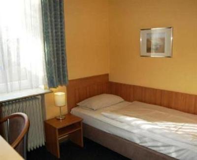 фото отеля Hotel Adler Neulussheim