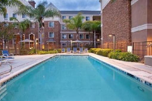 фото отеля Staybridge Suites San Diego - Sorrento Mesa