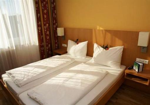 фото отеля Landhotel Schwabenhof