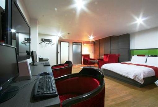 фото отеля Line Hotel