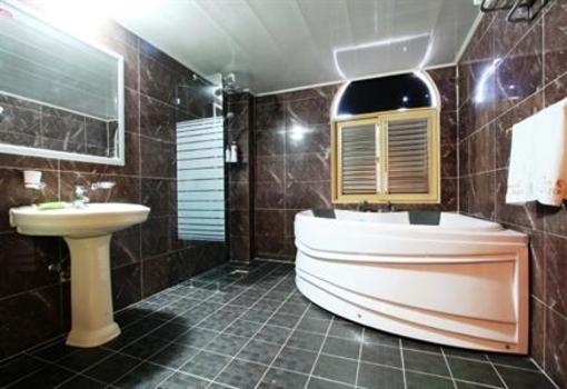 фото отеля Line Hotel