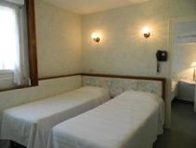 фото отеля Hotel De La Mer Blonville-sur-Mer